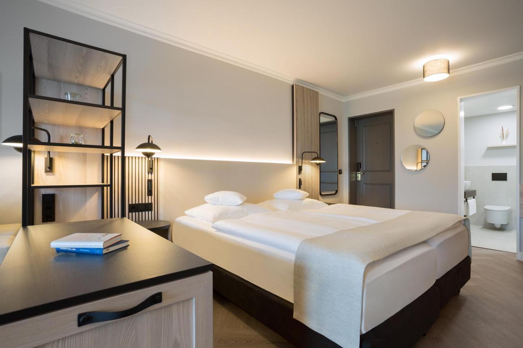 Renovated Deluxe Double Room Balcony