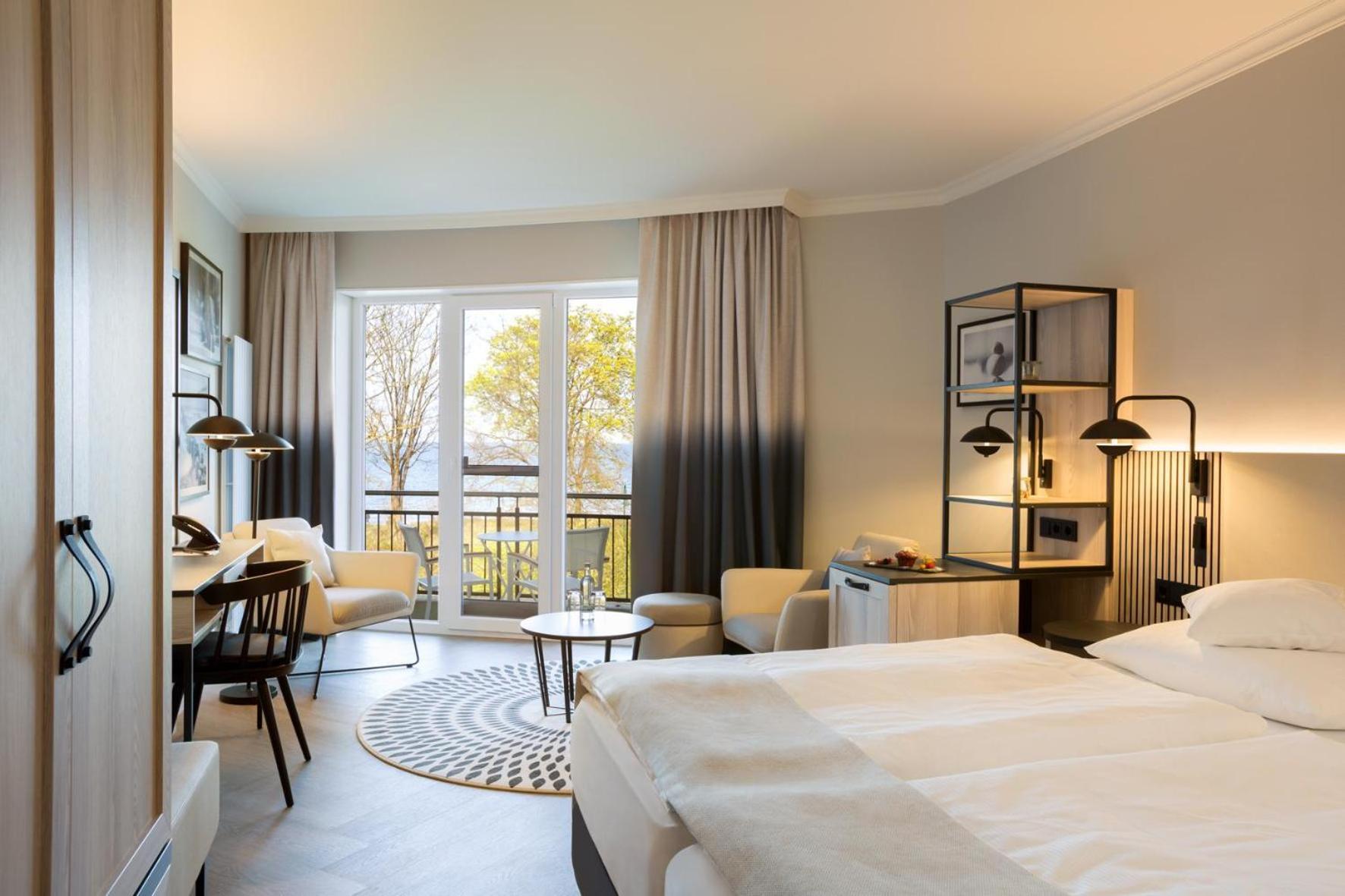 Renovated Deluxe Double Room Balcony