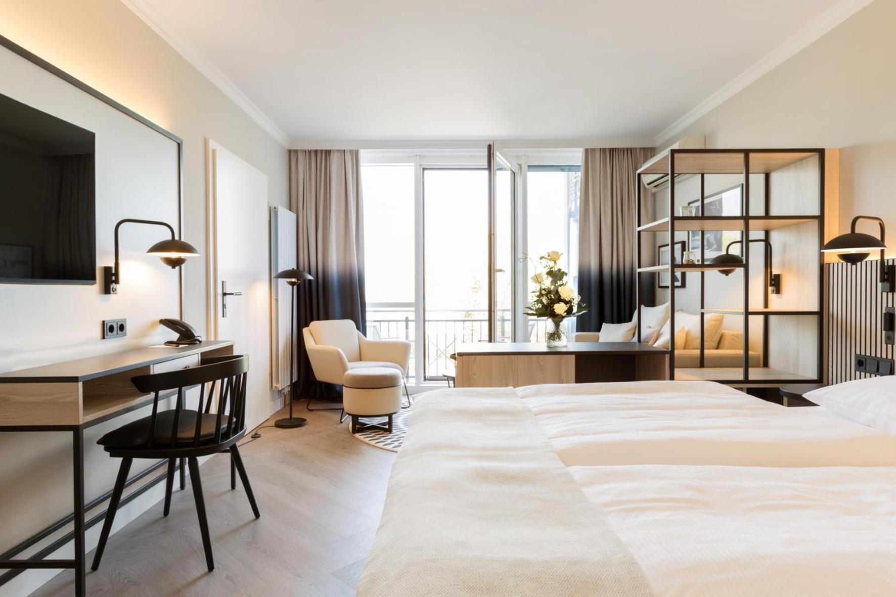 Renovated Deluxe Double Room Balcony